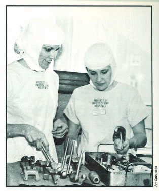 1989 Nursing students in the operating room at UIHC, photographed for the Hawkeye Yearbook.